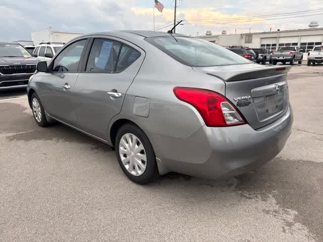 2013 Nissan Versa SV
