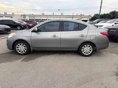 2013 Nissan Versa SV