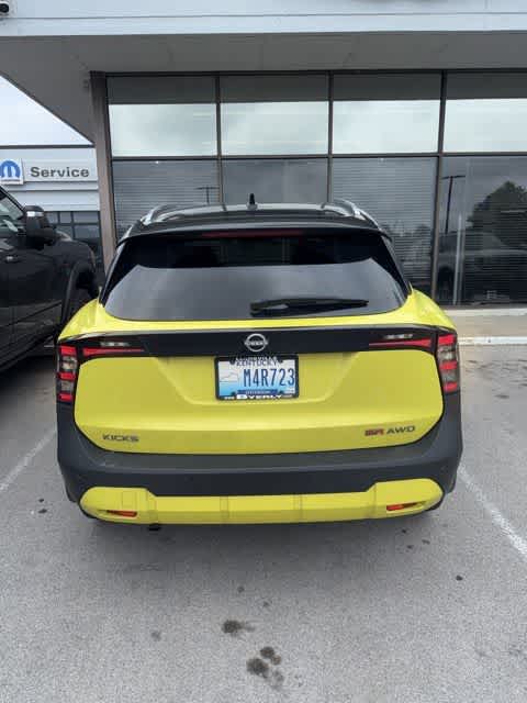 2025 Nissan Kicks SR
