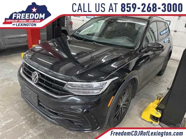 2022 Volkswagen Tiguan SE R-Line Black