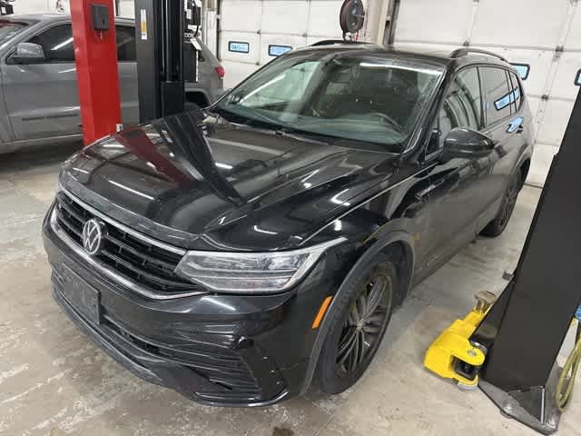 2022 Volkswagen Tiguan SE R-Line Black