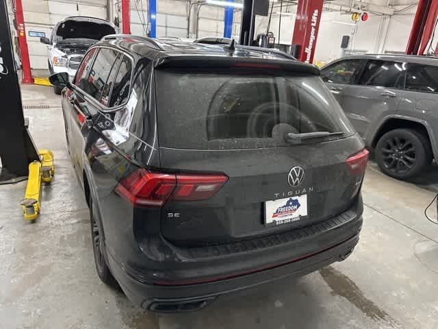 2022 Volkswagen Tiguan SE R-Line Black