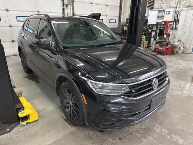 2022 Volkswagen Tiguan SE R-Line Black