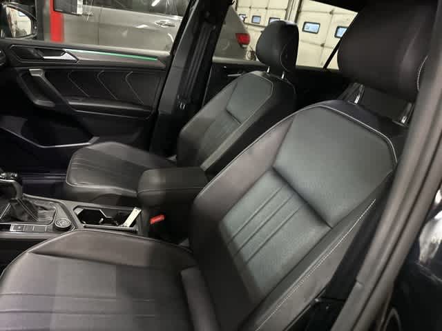 2022 Volkswagen Tiguan SE R-Line Black