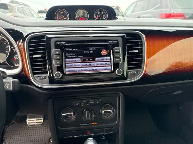 2013 Volkswagen Beetle Base