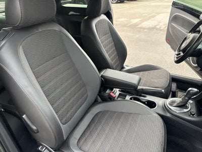 2013 Volkswagen Beetle Base