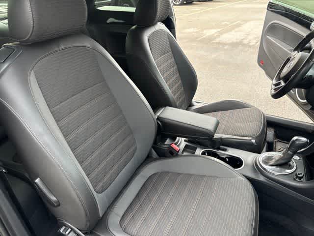 2013 Volkswagen Beetle Base