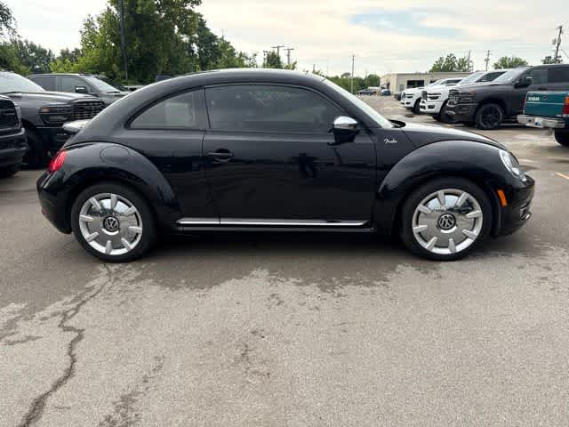 2013 Volkswagen Beetle Base