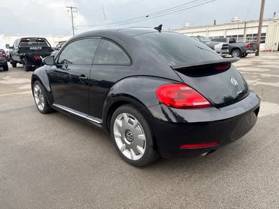 2013 Volkswagen Beetle Base