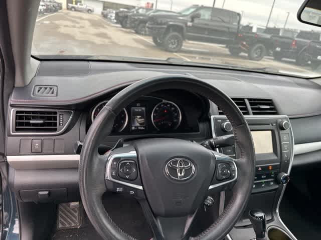 2016 Toyota Camry SE