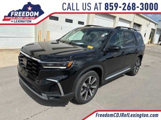 2023 Honda Pilot Touring