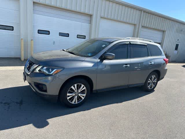 2020 Nissan Pathfinder SV