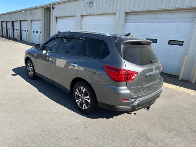 2020 Nissan Pathfinder SV