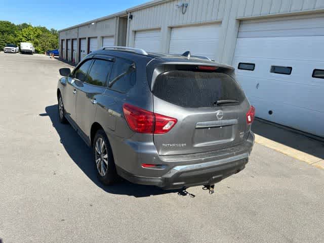 2020 Nissan Pathfinder SV