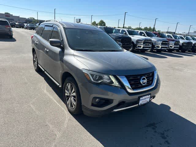 2020 Nissan Pathfinder SV