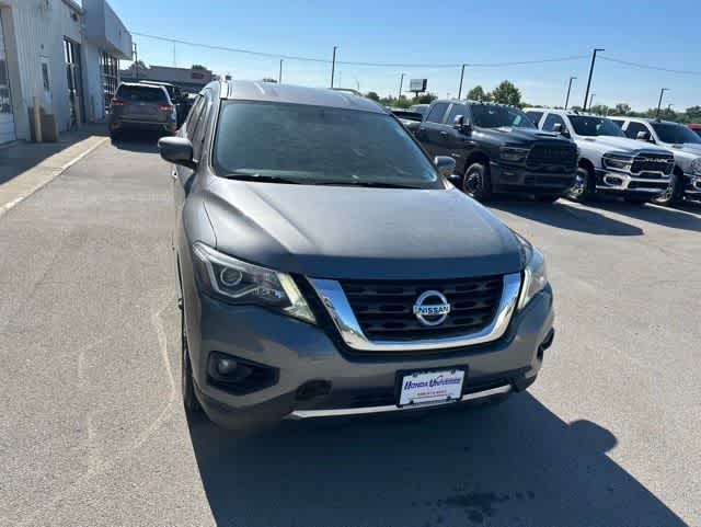 2020 Nissan Pathfinder SV