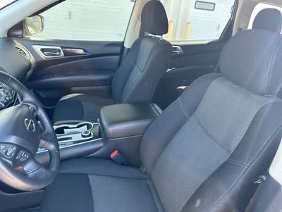 2020 Nissan Pathfinder SV