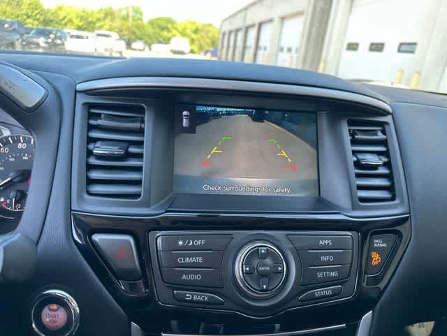 2020 Nissan Pathfinder SV