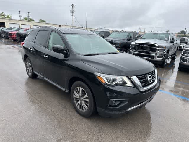2020 Nissan Pathfinder SV