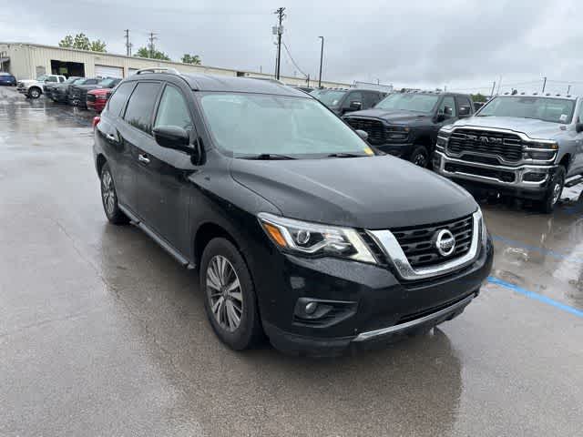 2020 Nissan Pathfinder SV