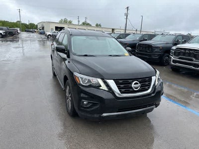 2020 Nissan Pathfinder SV