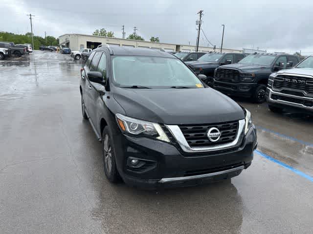 2020 Nissan Pathfinder SV
