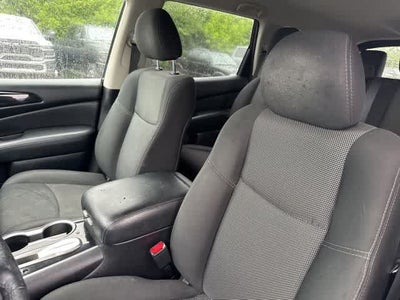 2020 Nissan Pathfinder SV