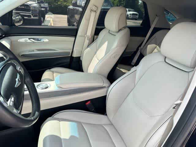 2025 Genesis GV70 2.5T