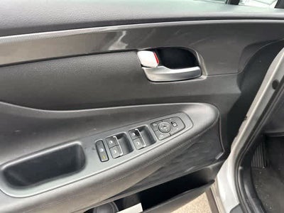 2022 Hyundai Santa Fe SE