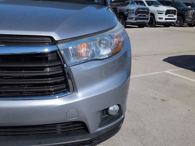 2016 Toyota Highlander LE Plus