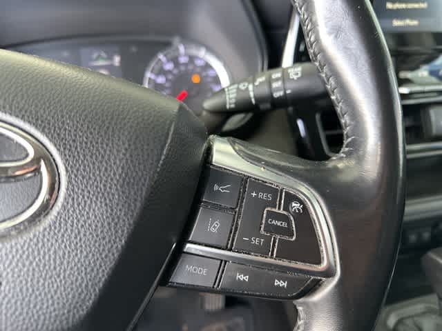 2021 Toyota Highlander LE