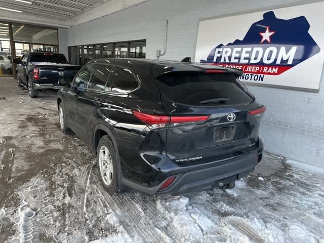 2021 Toyota Highlander LE