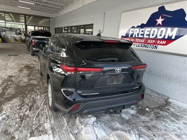 2021 Toyota Highlander LE