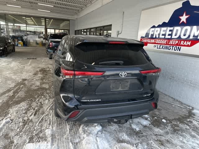 2021 Toyota Highlander LE