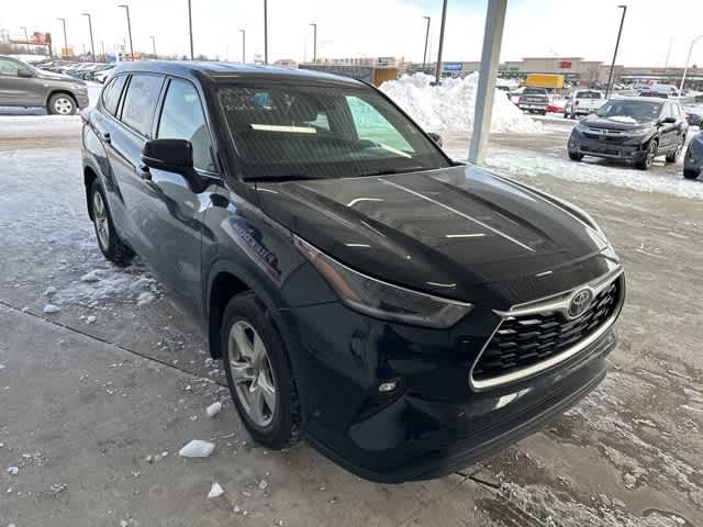 2021 Toyota Highlander LE