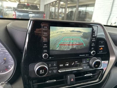 2021 Toyota Highlander LE