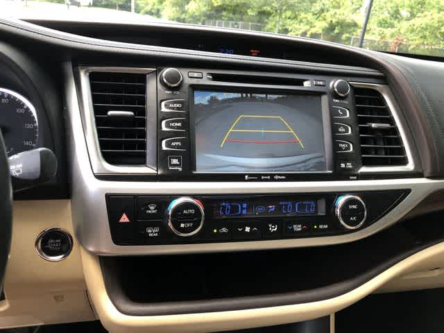 2016 Toyota Highlander Limited