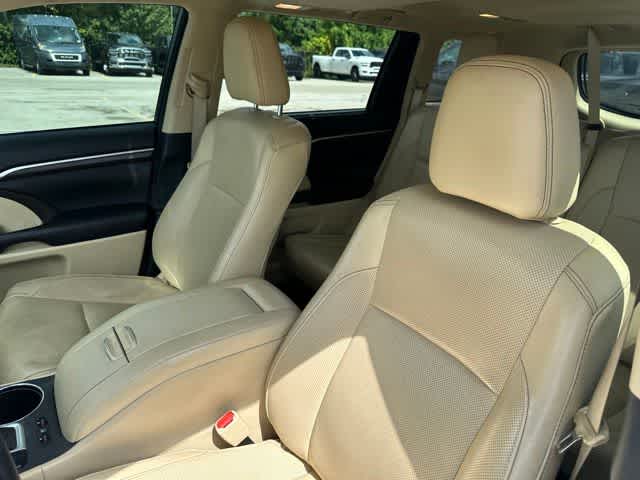 2016 Toyota Highlander Limited