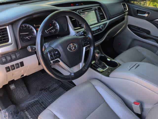 2017 Toyota Highlander Limited Platinum