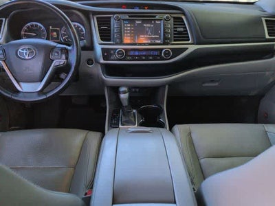 2017 Toyota Highlander Limited Platinum