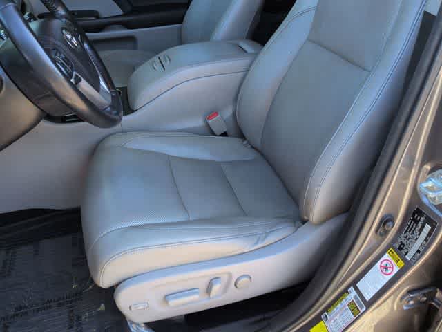2017 Toyota Highlander Limited Platinum