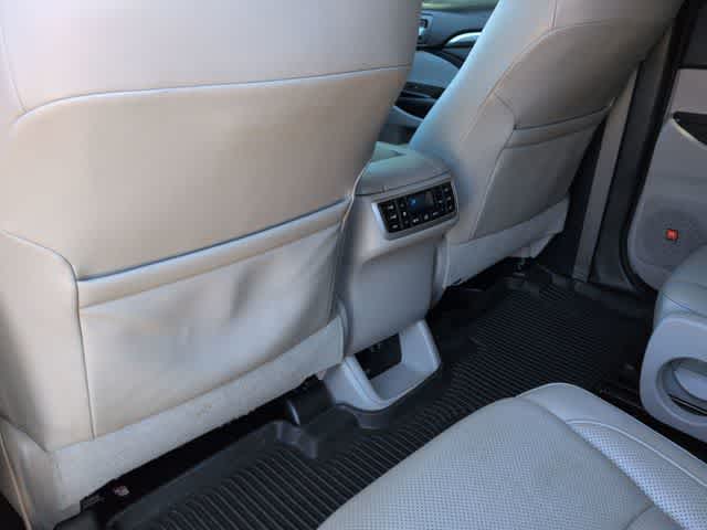2017 Toyota Highlander Limited Platinum