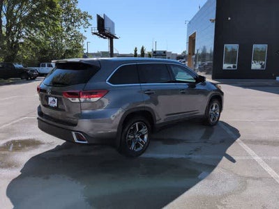 2017 Toyota Highlander Limited Platinum
