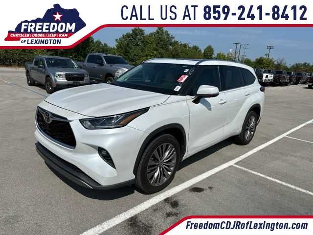 2022 Toyota Highlander Platinum