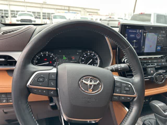 2021 Toyota Highlander Platinum