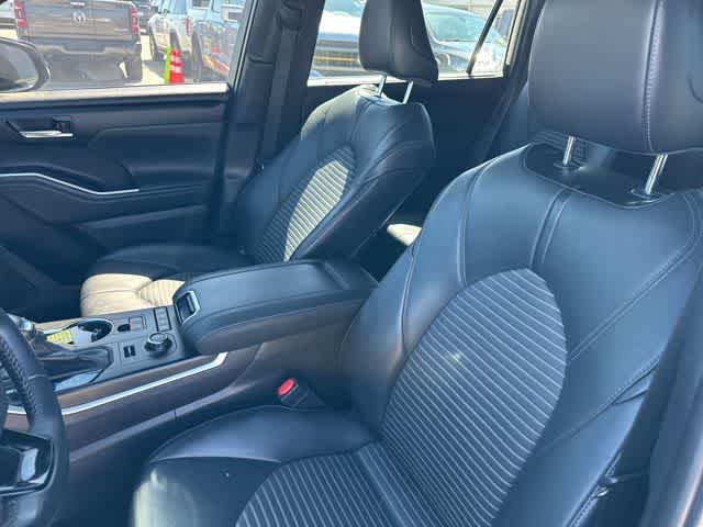 2021 Toyota Highlander XSE