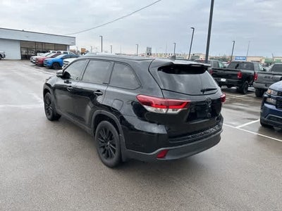 2019 Toyota Highlander SE