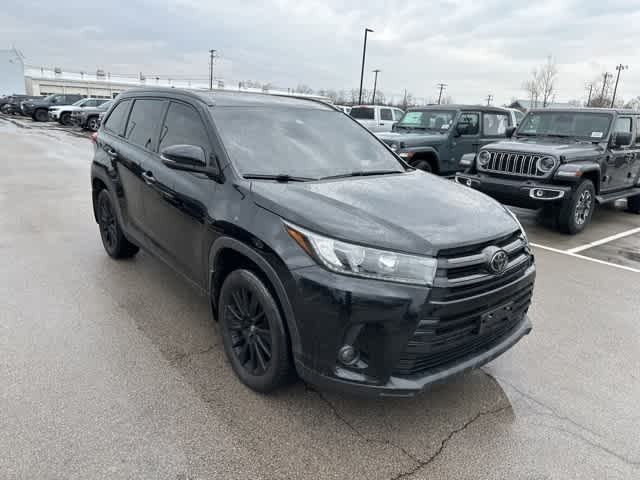 2019 Toyota Highlander SE