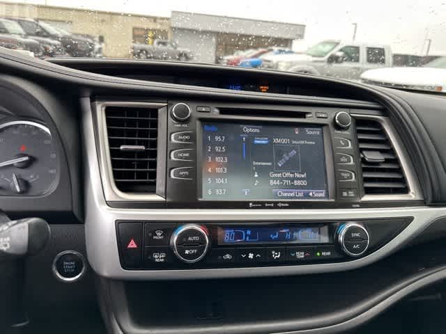 2019 Toyota Highlander SE
