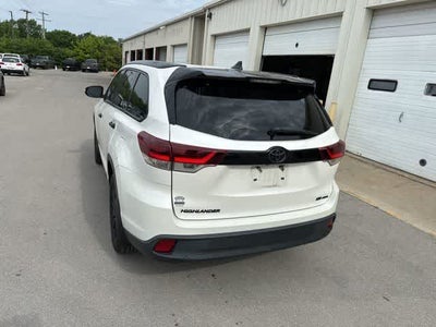 2019 Toyota Highlander SE
